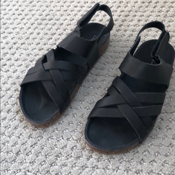 Zara Other - Zara Black Toddler Sandal size 25 (8)